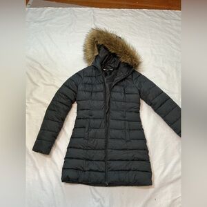 Hollister Black Quilted Hooded Puffer Coat with Faux Fur Trim